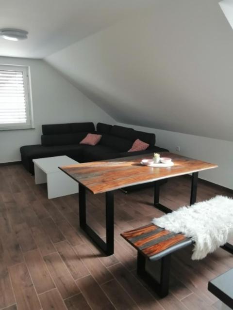 Blatnikov Hram Hotel Dvor Luaran gambar