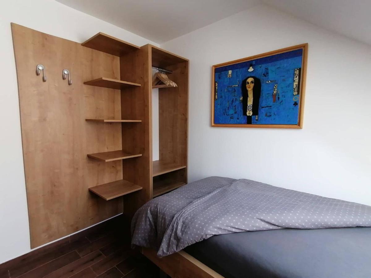 Blatnikov Hram Hotel Dvor Luaran gambar